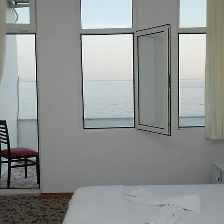 Altinoluk Otel
